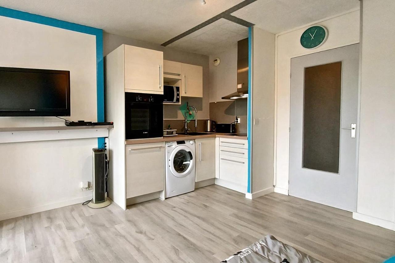 Apartamento Hypercenter 27 M With Wifi And Shared Pool Fréjus Exterior foto