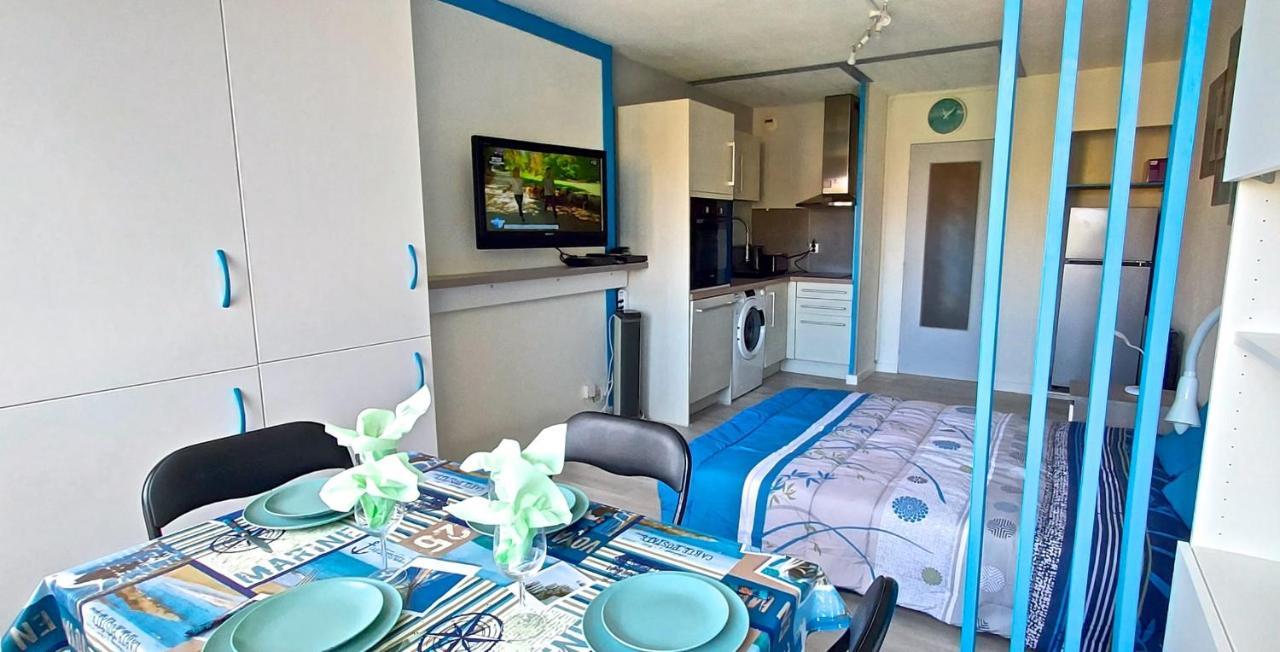 Apartamento Hypercenter 27 M With Wifi And Shared Pool Fréjus Exterior foto